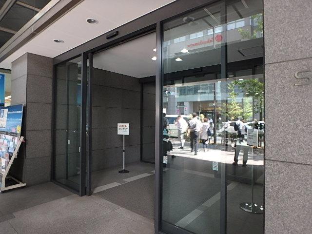 エントランス②