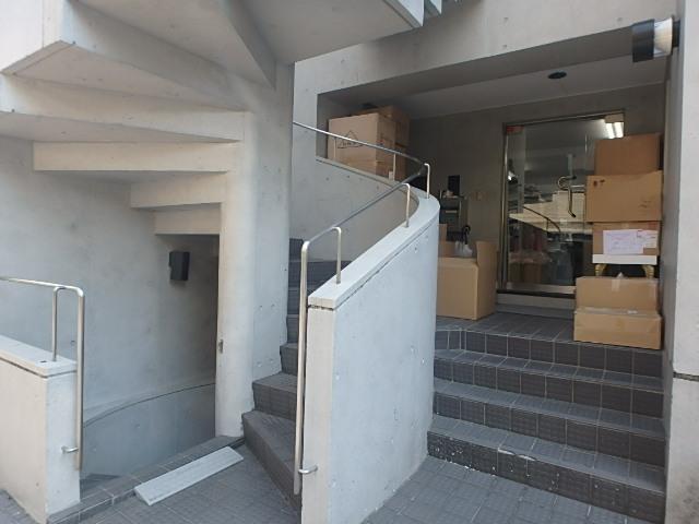 エントランス②