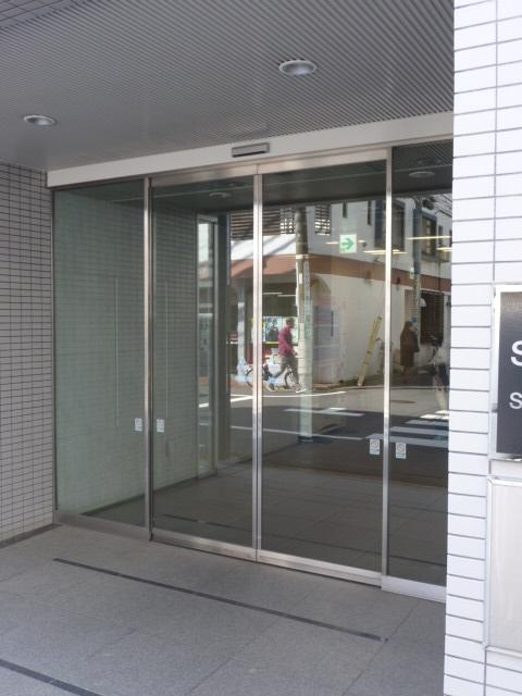 ＷＷビルエントランス②