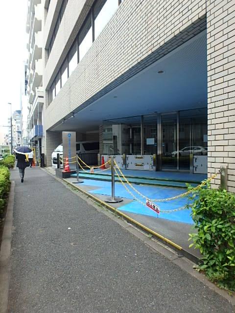 エントランス②