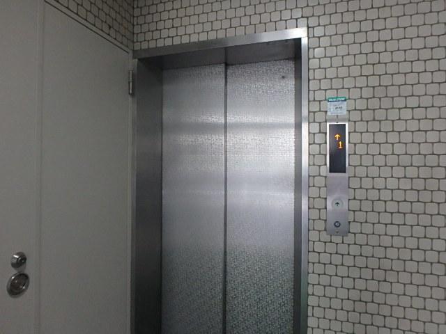 ホール②