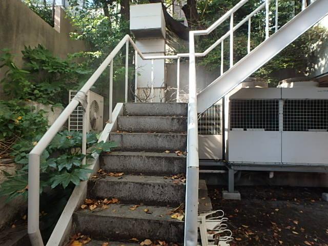 ホール①