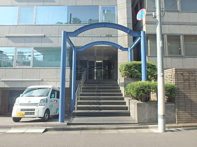エントランス①