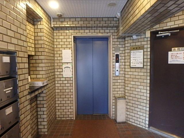 代々木パレスビルホール①