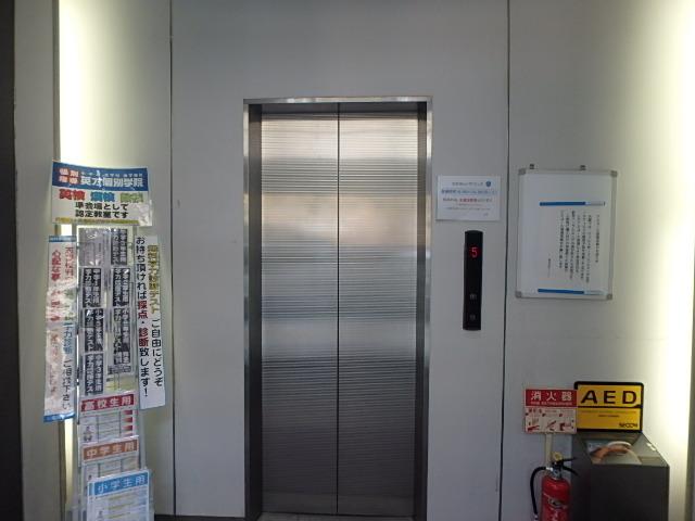 ホール①