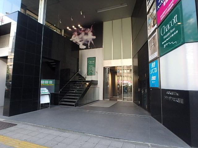 エントランス①