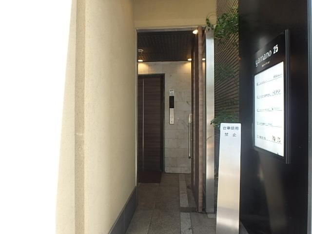 エントランス②