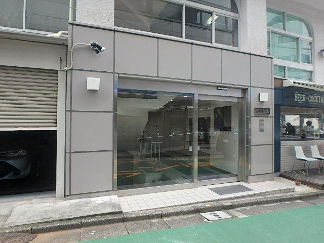 エントランス①