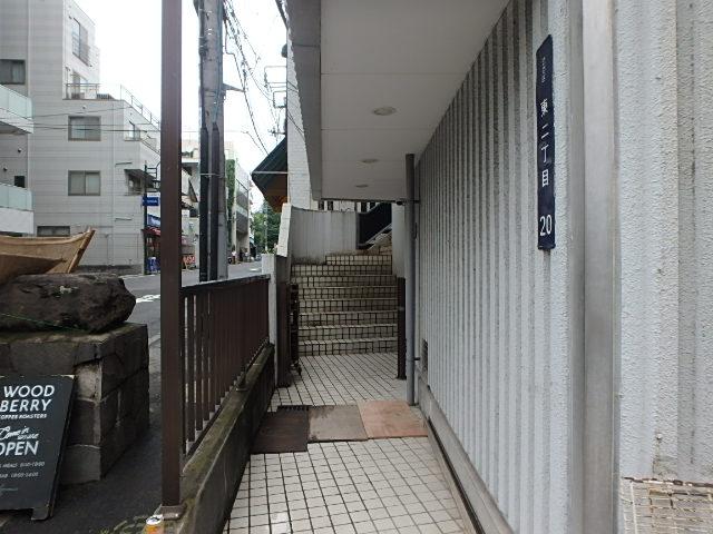 エントランス②