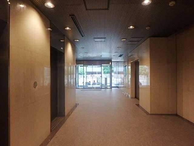 ホール④