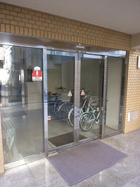 エントランス①