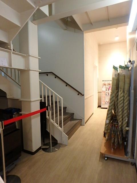 ホール②