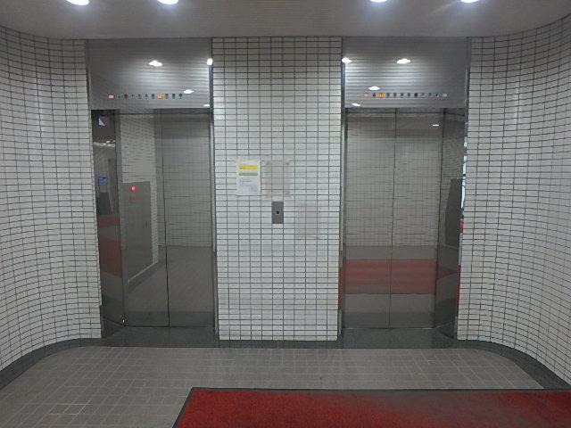 ホール②