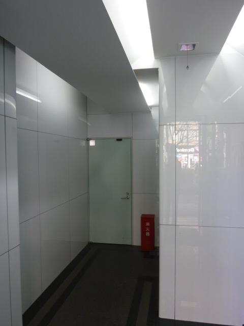 ホール①