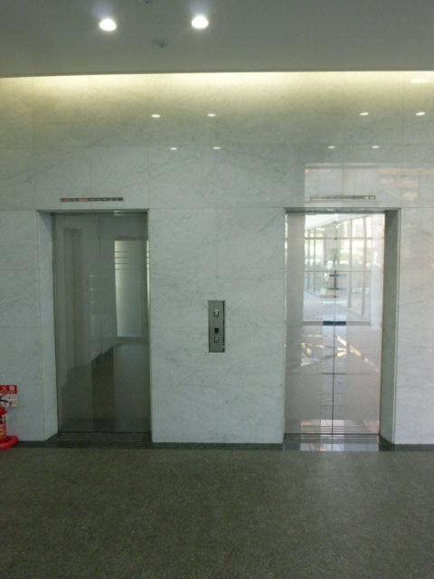 ホール③