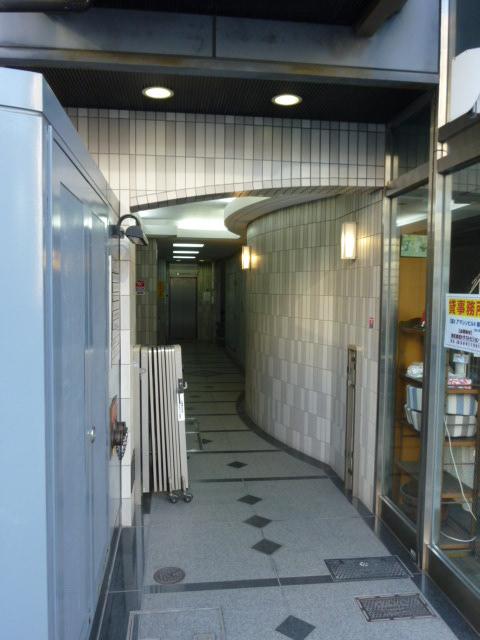 エントランス①