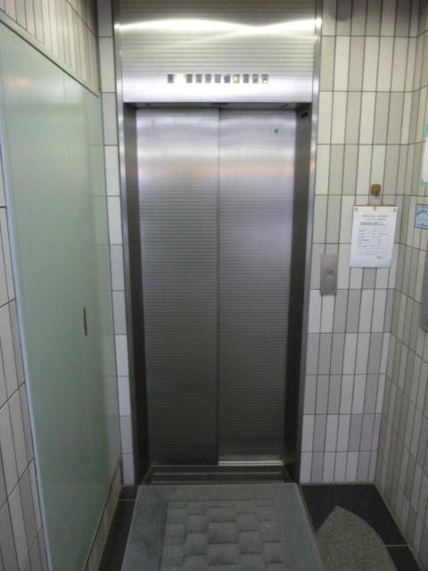 ホール②