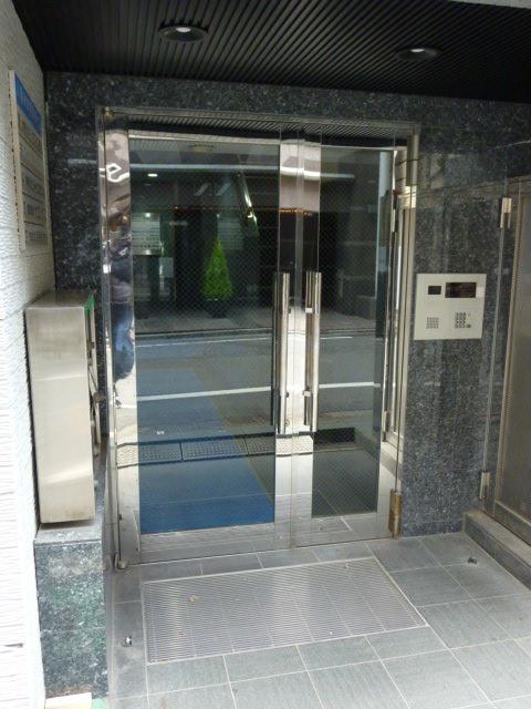 エントランス①