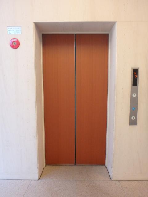 ホール④