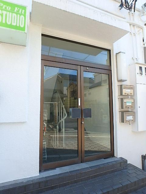 柴田ビルエントランス②