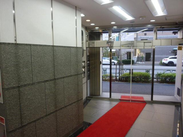 ホール②