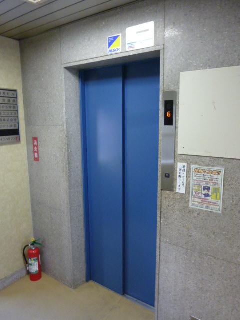 ホール①