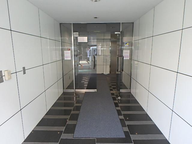 ＴＨＥ　ＣＯＲＮＥＲ　ＳＨＩＮＪＵＫＵエントランス②