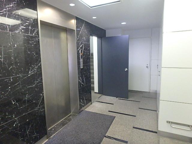 ホール②