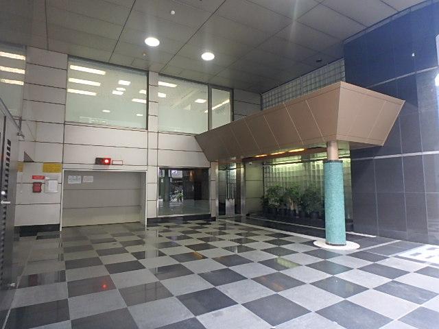 エントランス①