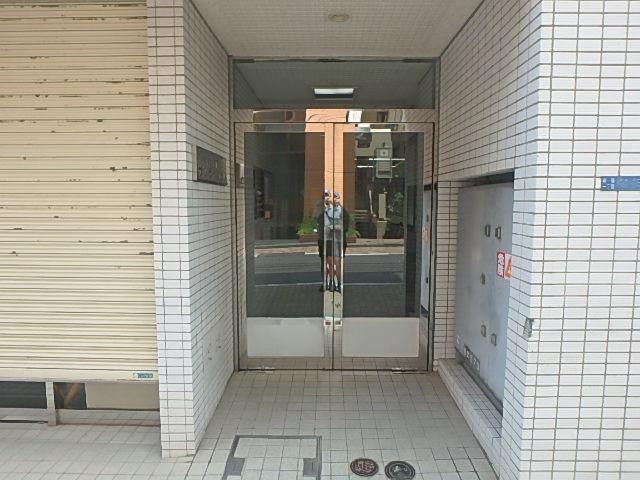 御苑前サンライズビルエントランス②