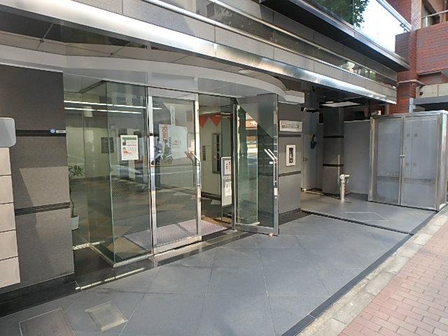 第３玉屋ビルエントランス①