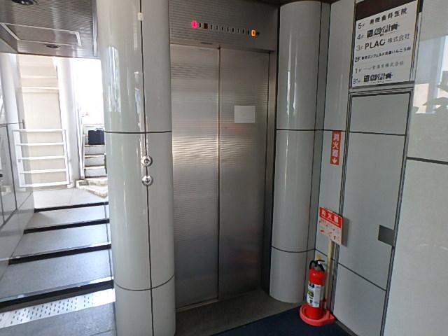 ホール②