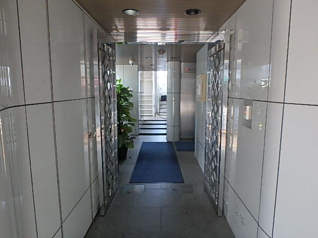 ホール①