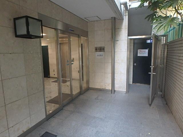 テェア・カテリーナビルエントランス③