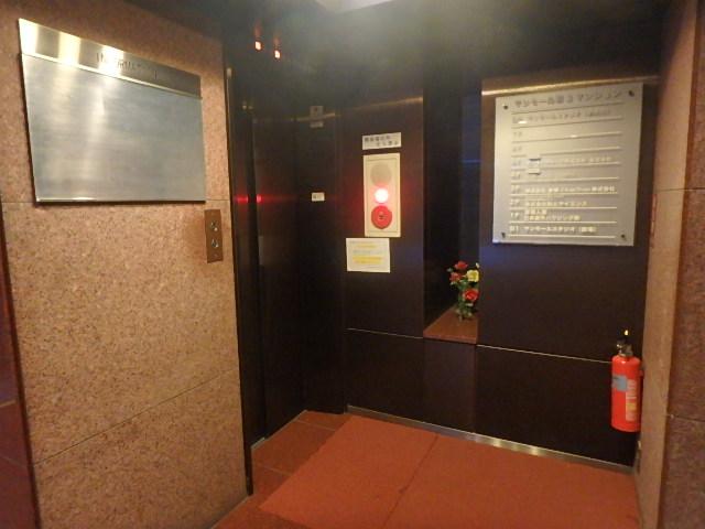 ホール②