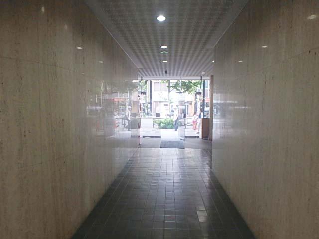 ホール④