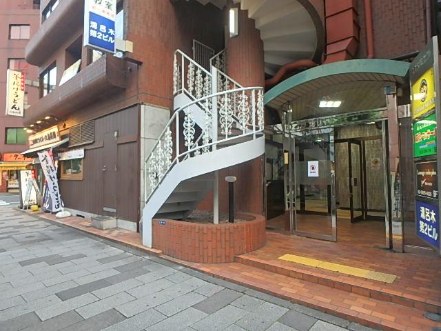 エントランス①