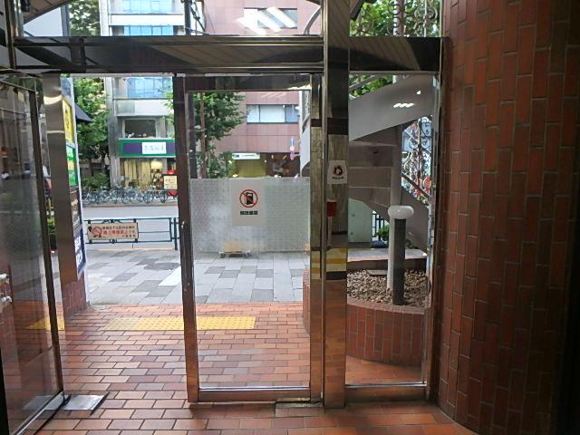 ホール⑤