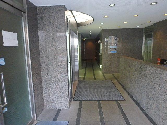 ホール①