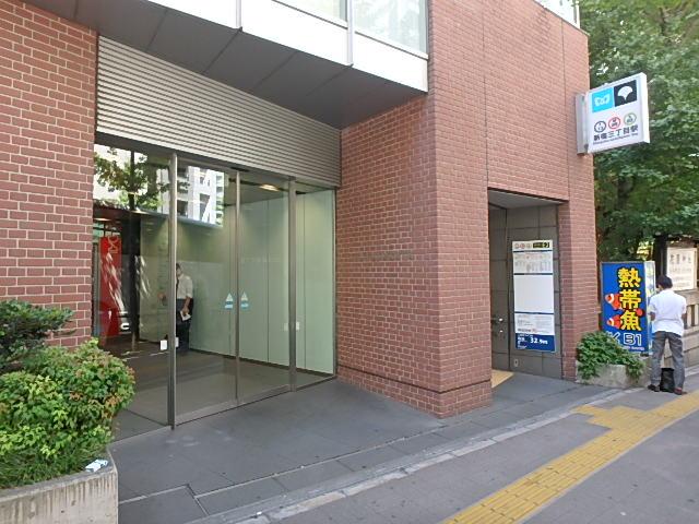 エントランス①