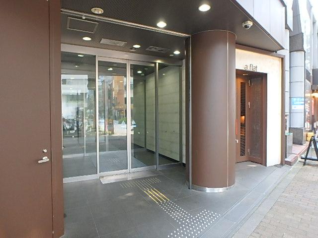 ＡＣＮ新宿ビルエントランス①