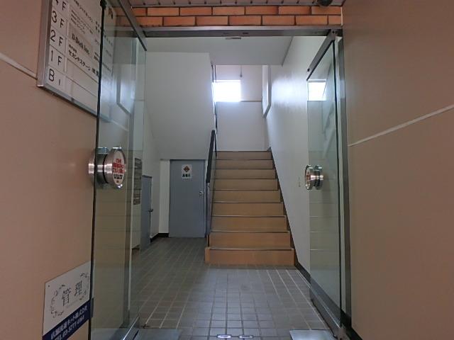 ホール①