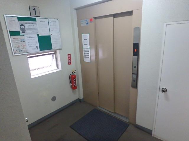 ホール④