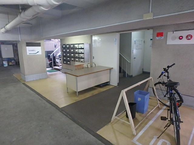 ホール①
