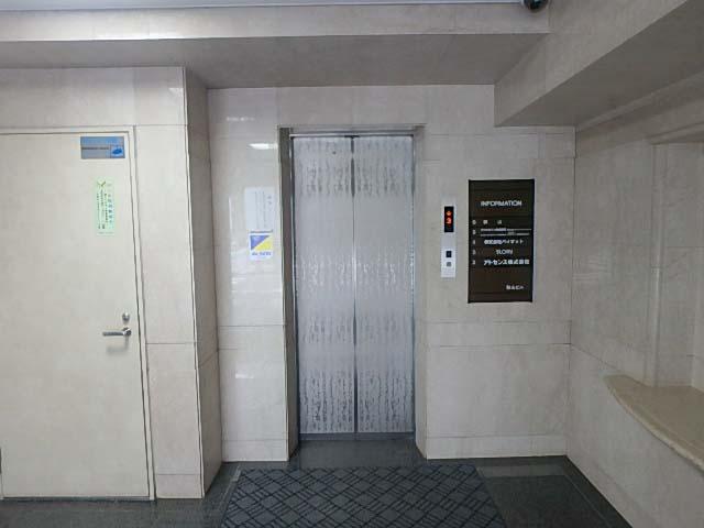 秋山ビルホール②