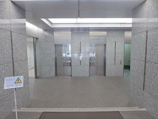 ホール①