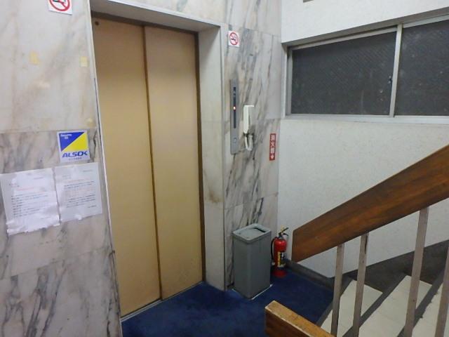 共栄ビルホール②