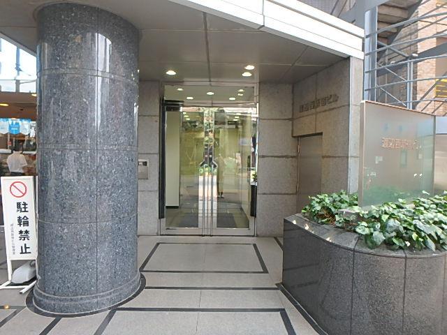 渡辺西新宿ビルエントランス②