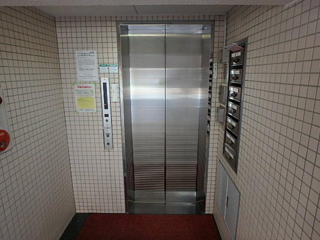 ホール②