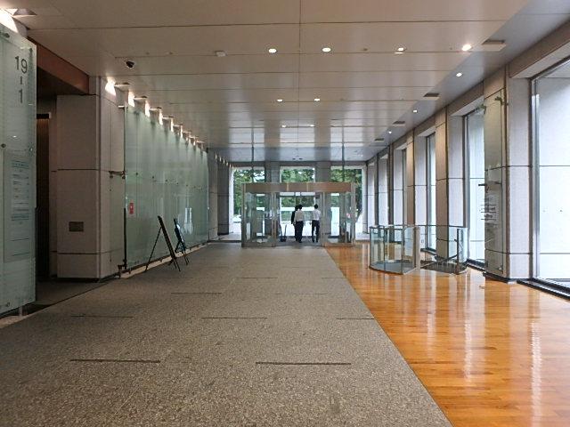 ホール③